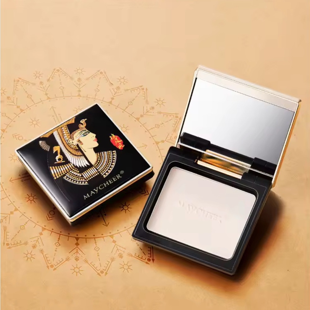 Setting Powder Compact Elegant
Egyptian Design